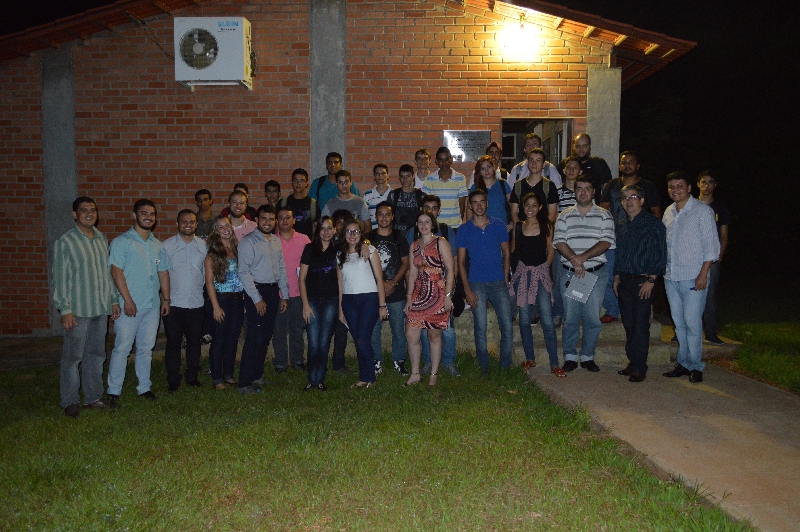 Foto oficial da aula inaugural do curso de Sistemas de Informação imagem sem descrição.