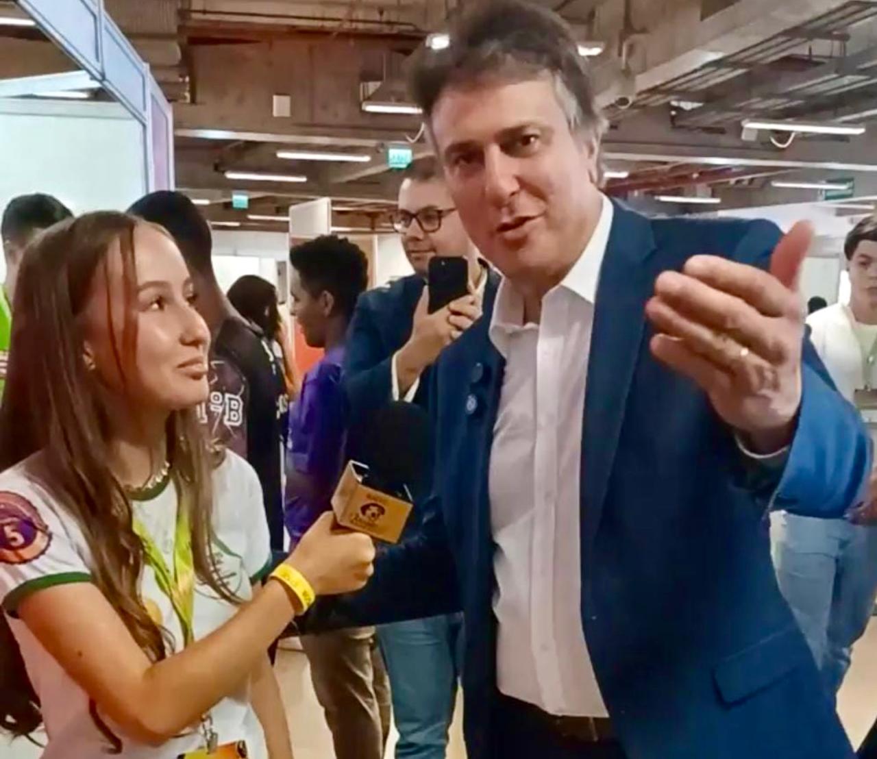 Estudante Laura Vergílio entrevistou ministro da Educação, Camilo Santana, durante Semana Nacional de EPT, em Brasília.