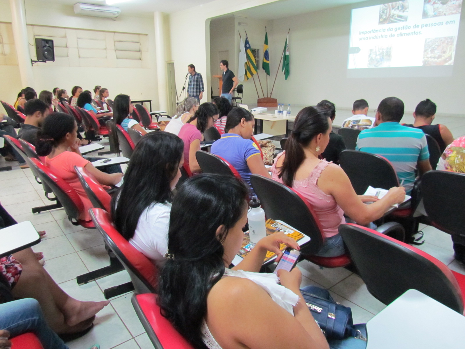 Palestra com tema: Gestão de Pessoas, com Diogo Neves
